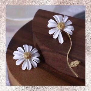 🔥🔥🔥ONE ITEM DEAL OF THE DAY KATE SPADE ♠️ Authentic Earrings Reduced Buy Now